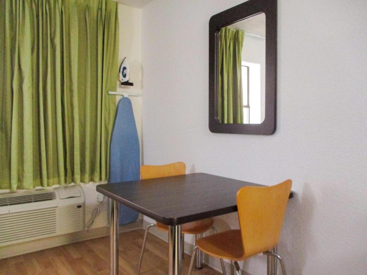 Studio 6-Luling, La Екстер'єр фото